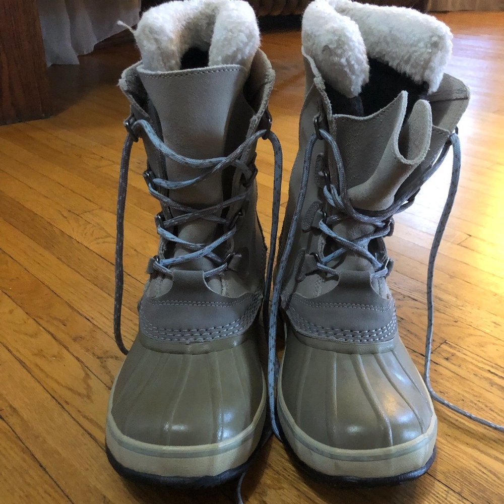 L.L.Bean Suede Snow Boots, Size 9